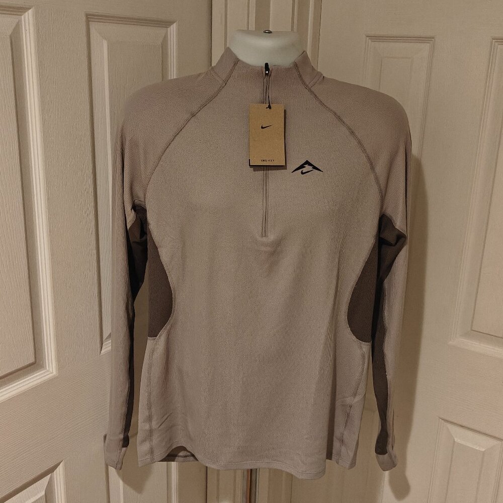 NIKE Trail 1/2 Zip Running Top Large Men's S Gray Dri-Fit FV9994-009 Sweater